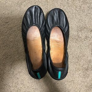 Black leather Tieks ballet flat